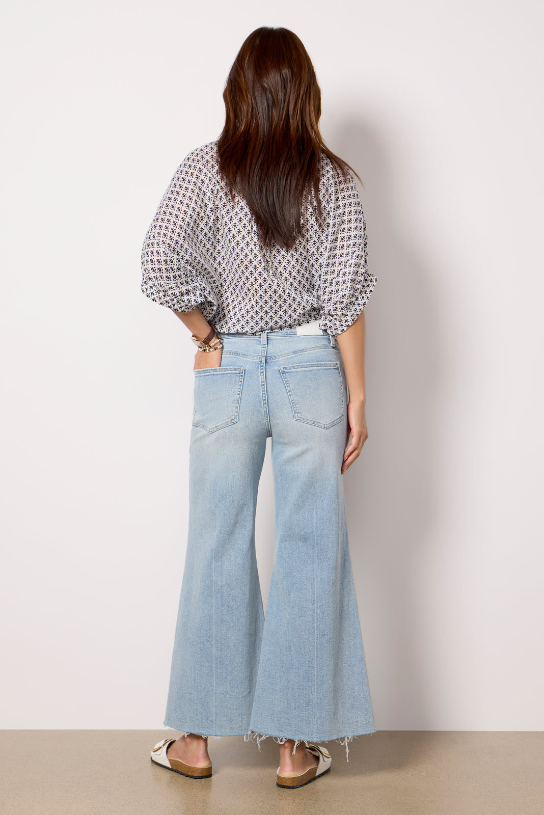 011625_AprilCatalogDenim_P00016350DN_2603_4-1.jpg