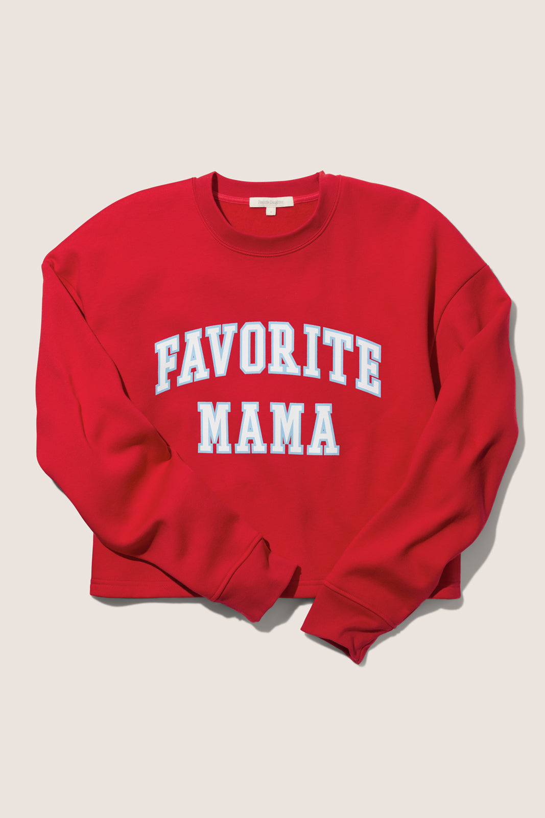 030926_FavoriteDaughterLaydowns_01_CropFavMamaSweatshirt_45FGQ7MM6084-CYW.jpg