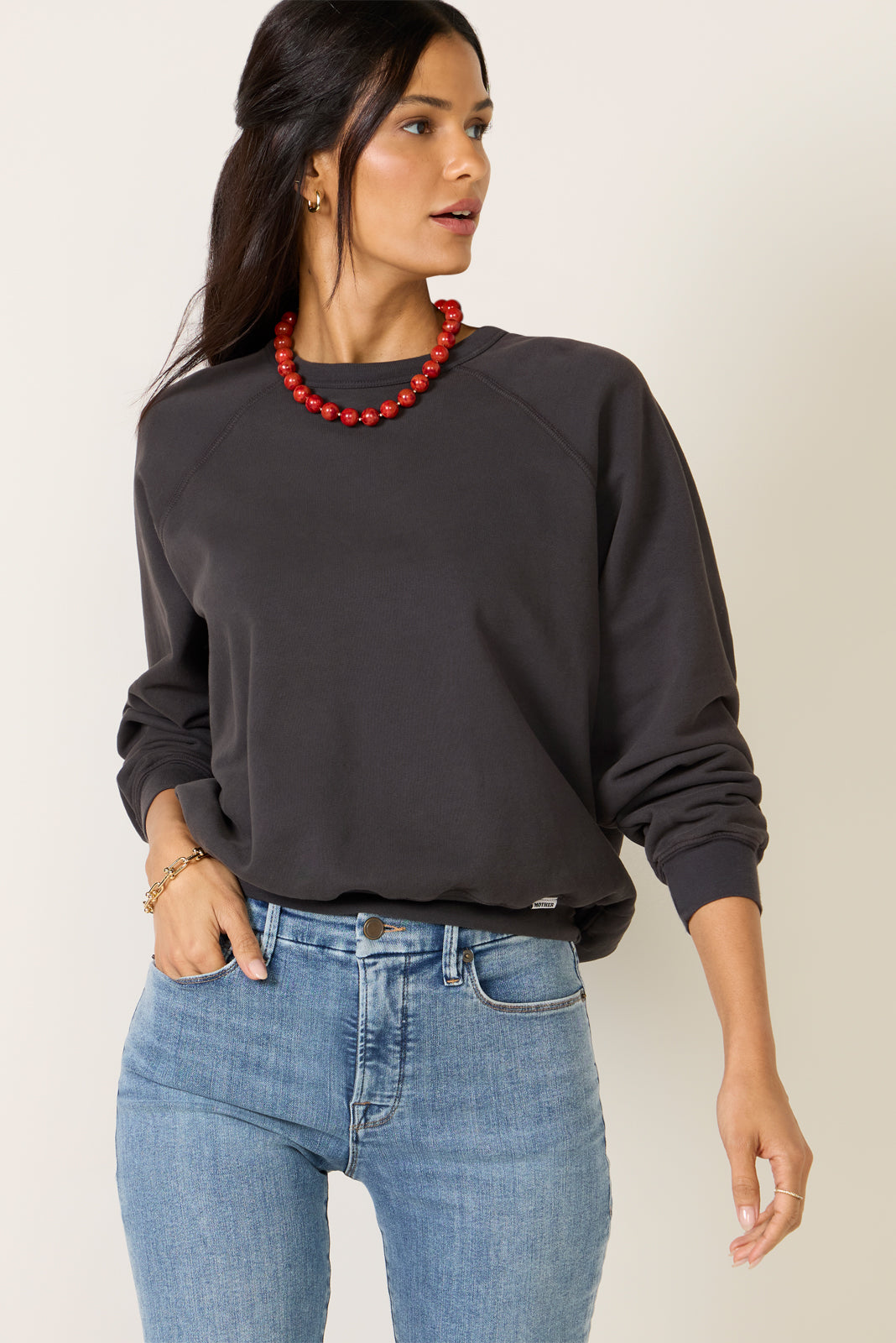 102425_JanEcomm_8567-760_black_1716_1.jpg