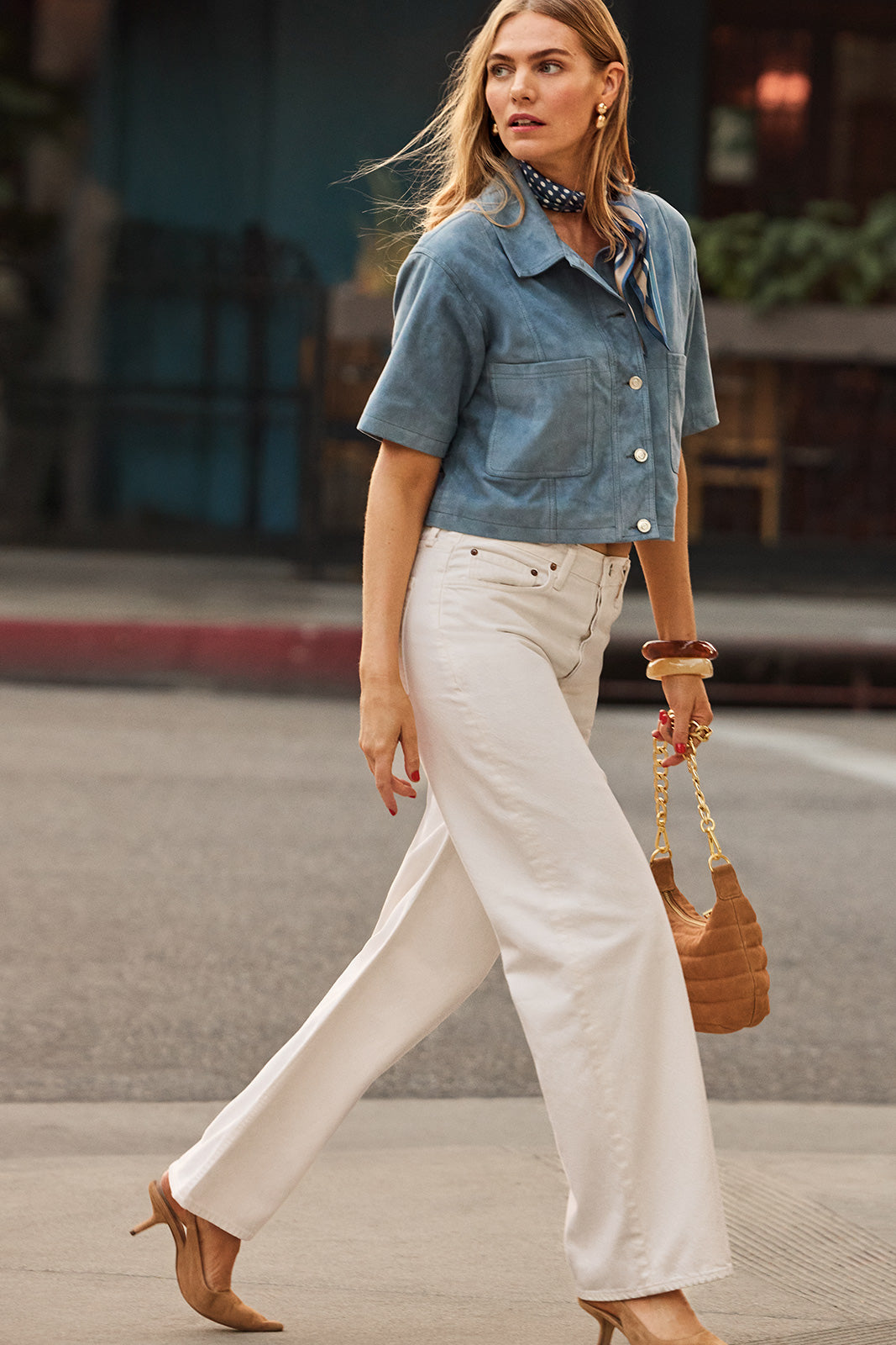 610039_08-1.jpg
